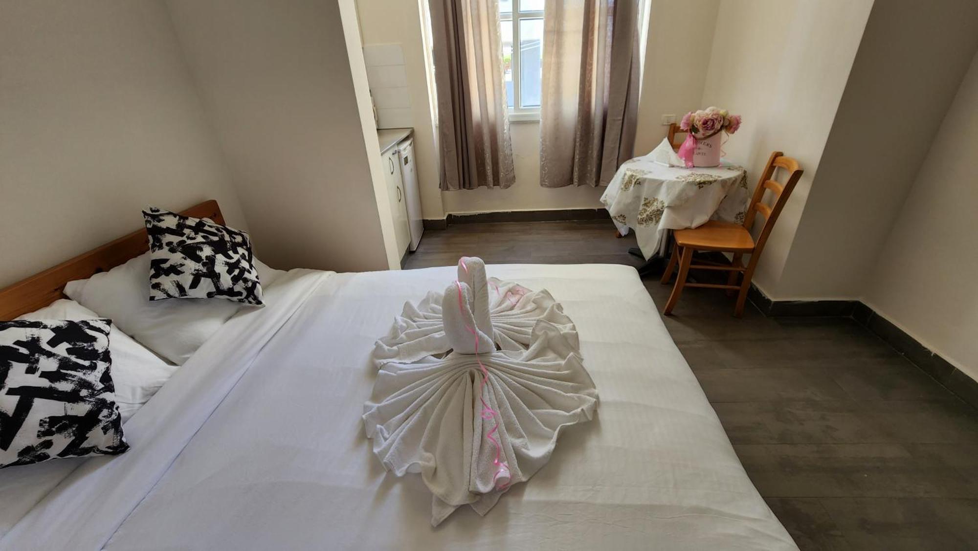 David Hameleh House Aparthotel Netanya Rum bild
