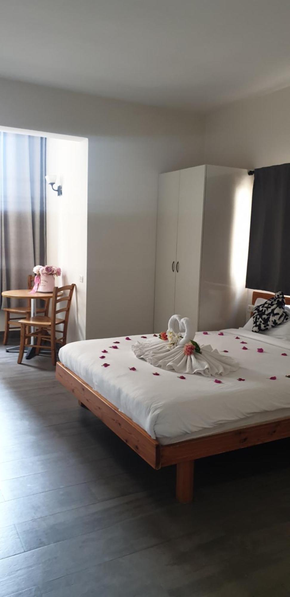 David Hameleh House Aparthotel Netanya Rum bild