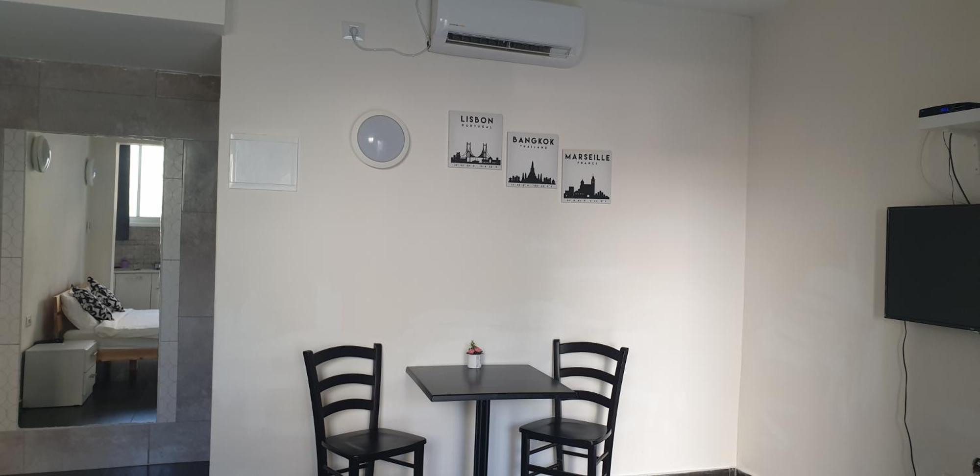 David Hameleh House Aparthotel Netanya Rum bild