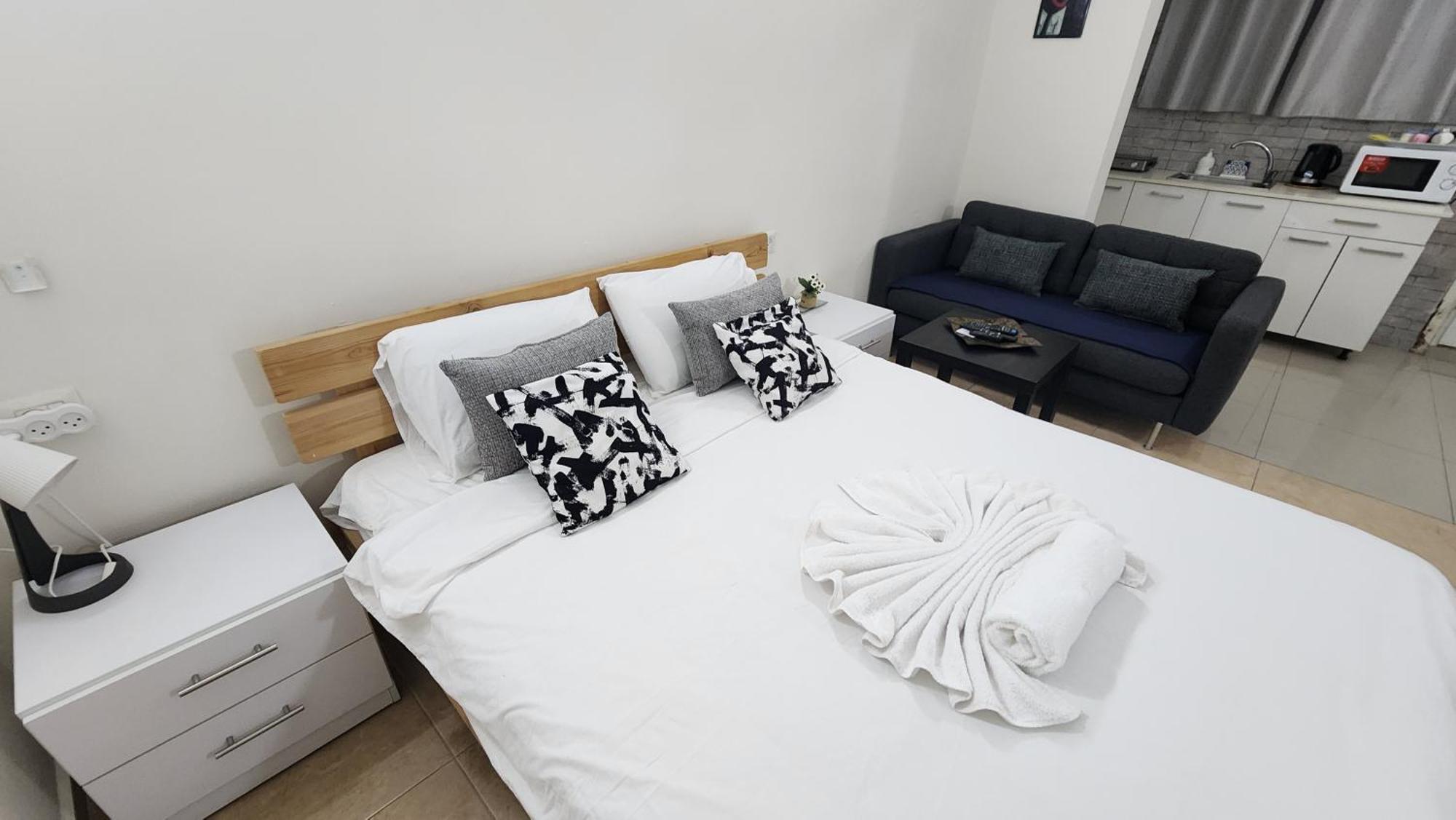 David Hameleh House Aparthotel Netanya Exteriör bild